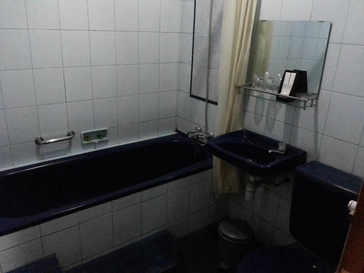 Urbanview Hotel Crown Tasikmalaya By Reddoorz Extérieur photo